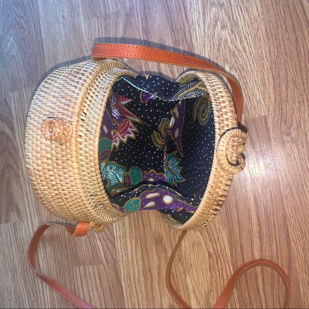 Small Round Rattan Bag - Picture 2 of 3